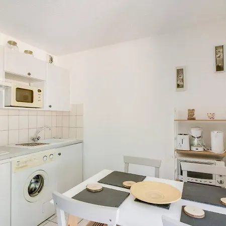Avec Parking Proche Centre Luz-saint-sauveur, Balcon, Pour 4 Pers. - Fr-1-402-66 Luz-Saint-Sauveur